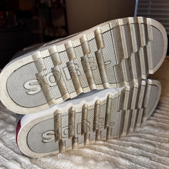 SOREL Joan of Arctic Next Lite Padded Metallic Boots - Picture 10 of 13